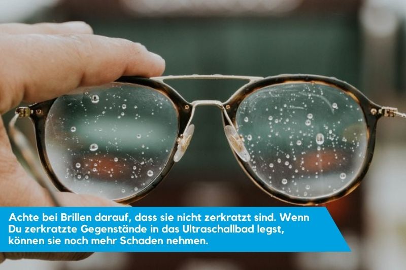 Nasse Brille